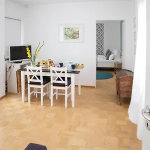 לינה וארוחת בוקר My Place Mit Fruehstueckspaket - With Breakfastbox